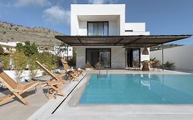 Bianco Villa - Adam